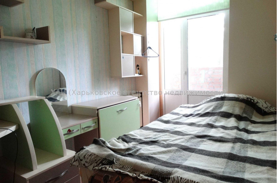 Продам квартиру, Культуры ул. , 3 кім., 65 м², капитальный ремонт 
