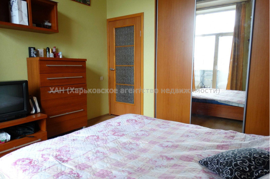 Продам квартиру, Культуры ул. , 3 кім., 65 м², капитальный ремонт 