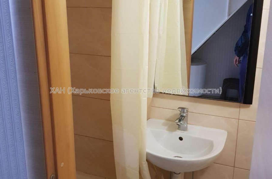 Продам квартиру, Шевченковский пер. , 1 кім., 19 м², капитальный ремонт 