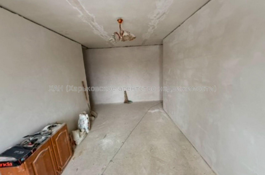 Продам квартиру, 12 Апреля ул. , 3 кім., 61 м², без отделочных работ 