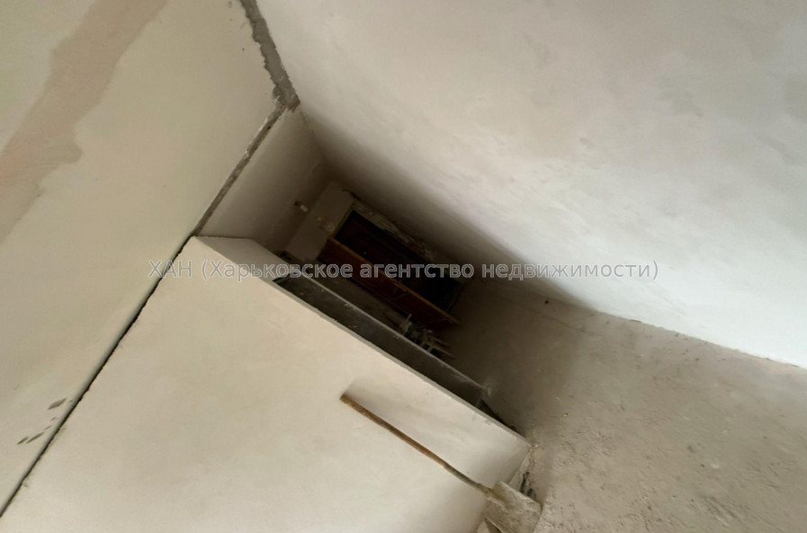 Продам квартиру, 12 Апреля ул. , 3 кім., 61 м², без отделочных работ 