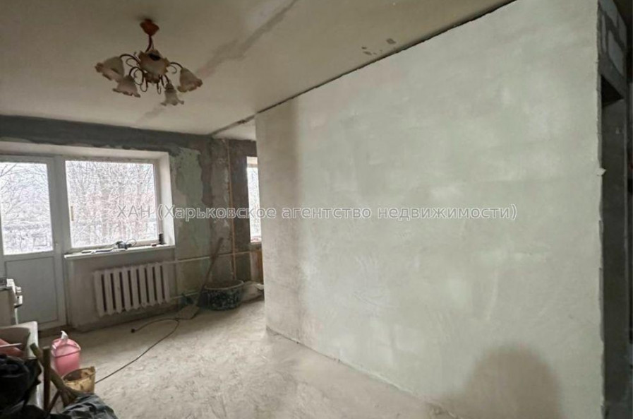 Продам квартиру, 12 Апреля ул. , 3 кім., 61 м², без отделочных работ 