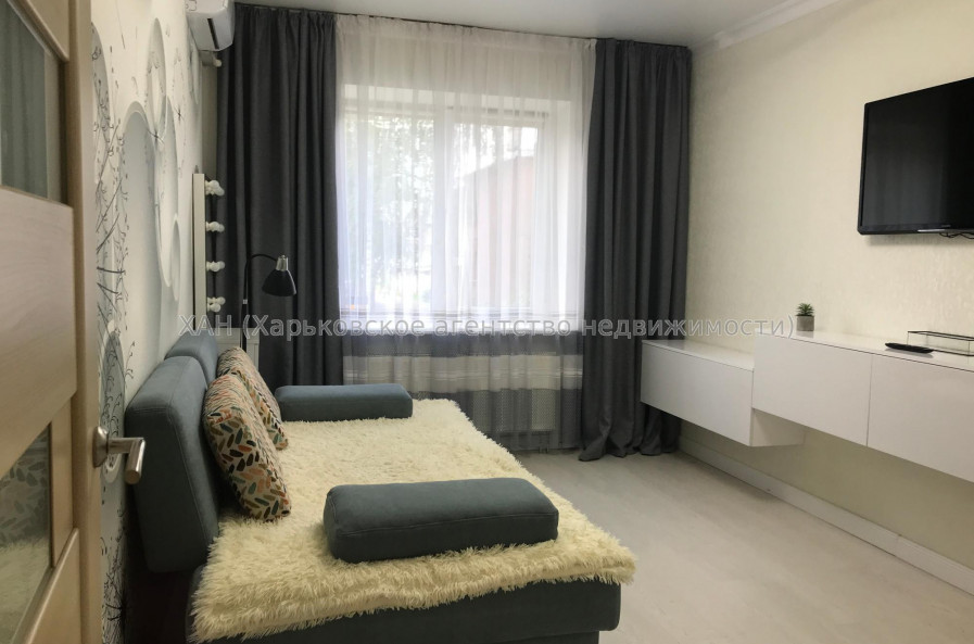 Продам квартиру, Салтовское шоссе , 73В , 2  ком., 47 м², авторский дизайн 