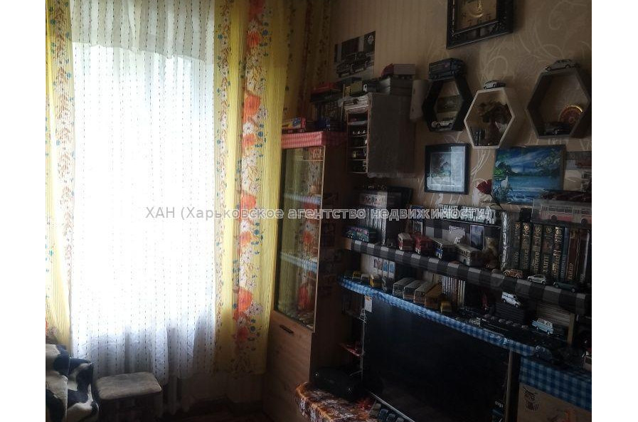 Продам квартиру, Мира ул. , 1 кім., 11 м², советский ремонт 