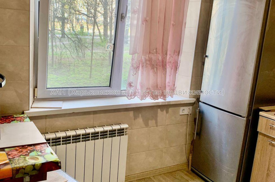 Продам квартиру, Гвардейцев Широнинцев ул. , 1 кім., 36 м², капитальный ремонт 