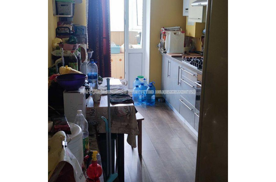 Продам квартиру, Гвардейцев Широнинцев ул. , 2  ком., 70 м², капитальный ремонт 