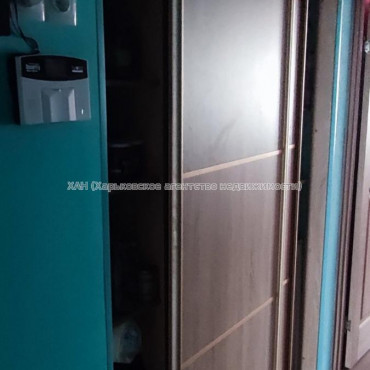 Продам квартиру, Гвардейцев Широнинцев ул. , 2  ком., 70 м², капитальный ремонт 