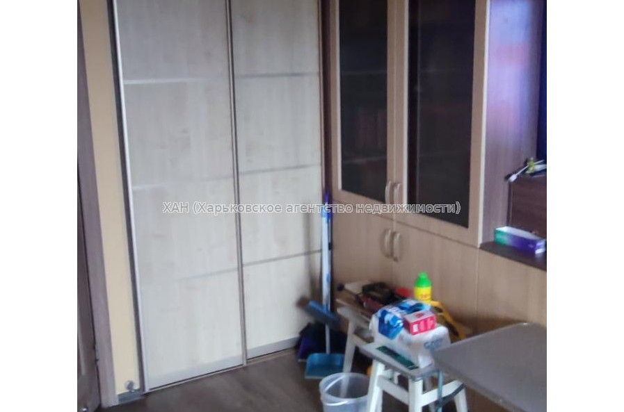 Продам квартиру, Гвардейцев Широнинцев ул. , 2  ком., 70 м², капитальный ремонт 