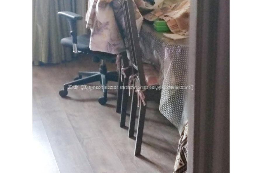 Продам квартиру, Гвардейцев Широнинцев ул. , 2  ком., 70 м², капитальный ремонт 