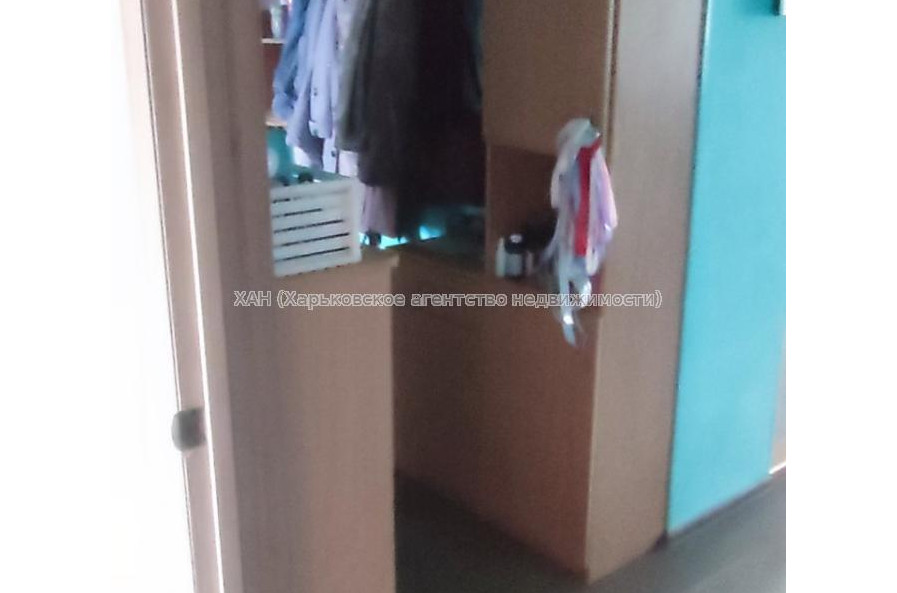 Продам квартиру, Гвардейцев Широнинцев ул. , 2  ком., 70 м², капитальный ремонт 