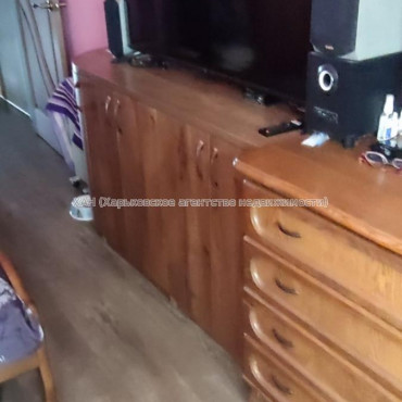 Продам квартиру, Гвардейцев Широнинцев ул. , 2  ком., 70 м², капитальный ремонт 