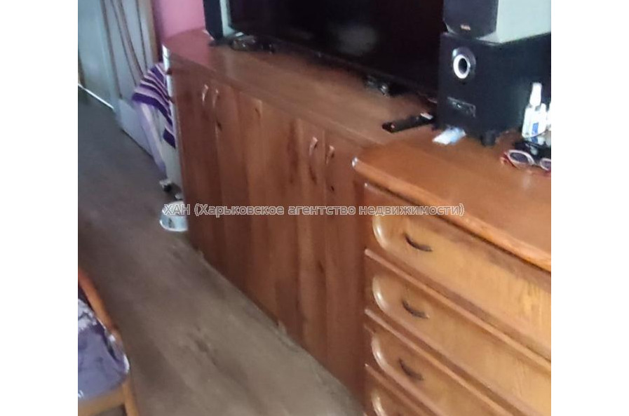 Продам квартиру, Гвардейцев Широнинцев ул. , 2  ком., 70 м², капитальный ремонт 