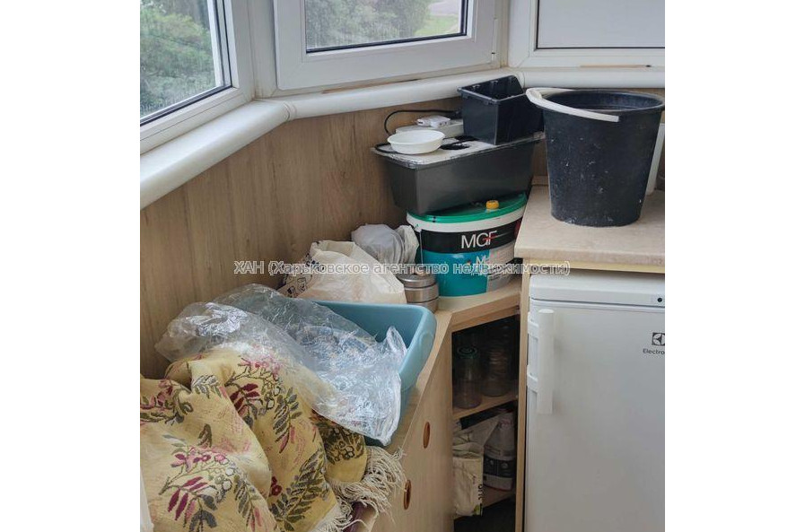 Продам квартиру, Гвардейцев Широнинцев ул. , 2  ком., 70 м², капитальный ремонт 