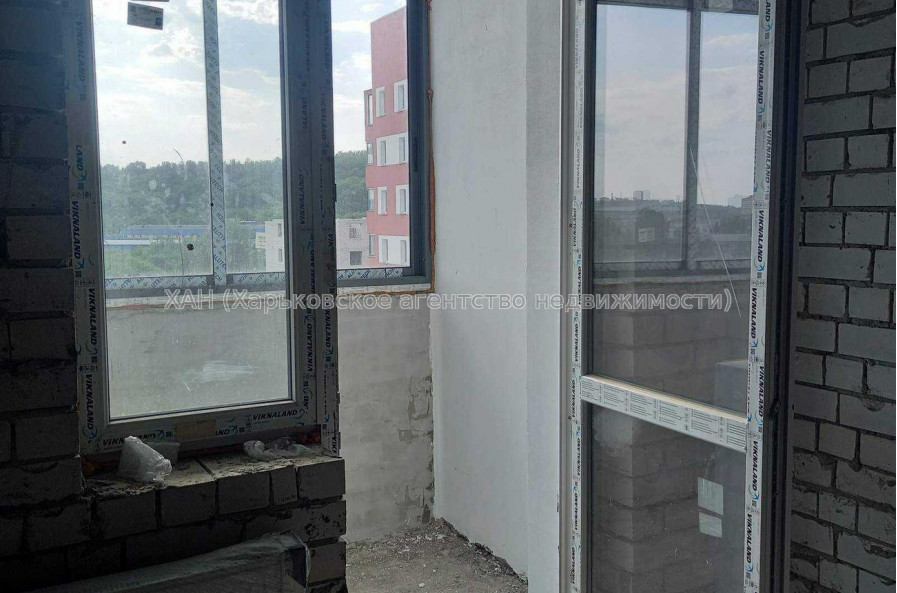 Продам квартиру, Шевченко ул. , 2  ком., 60.90 м², без внутренних работ 
