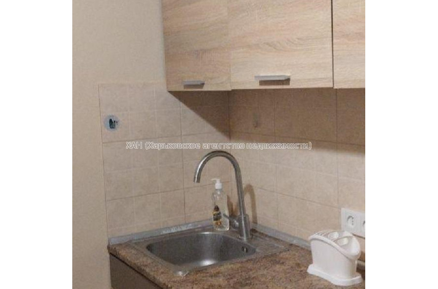 Продам квартиру, Гвардейцев Широнинцев ул. , 1 кім., 30.90 м², косметический ремонт 