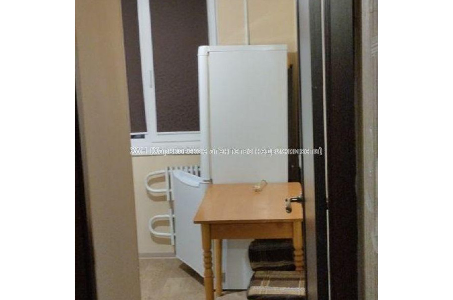 Продам квартиру, Гвардейцев Широнинцев ул. , 1 кім., 30.90 м², косметический ремонт 