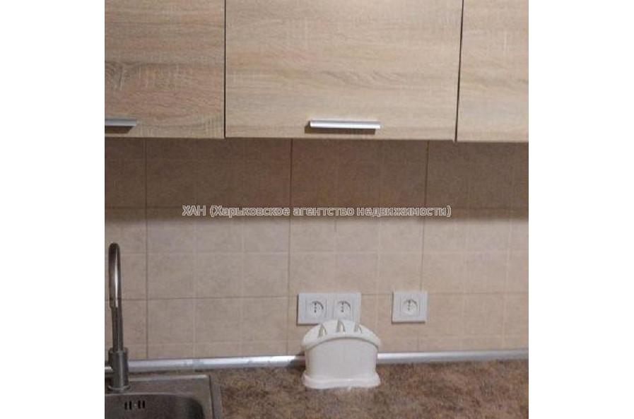 Продам квартиру, Гвардейцев Широнинцев ул. , 1 кім., 30.90 м², косметический ремонт 