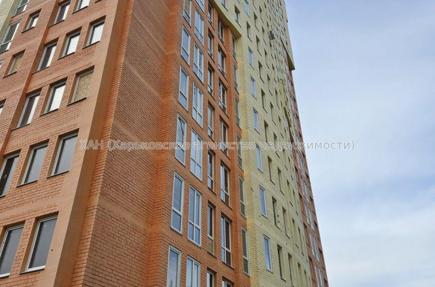 Продам квартиру, Гвардейцев Широнинцев ул. , 1 кім., 43.40 м², без внутренних работ 