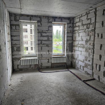 Продам квартиру, Гвардейцев Широнинцев ул. , 1 кім., 43.40 м², без внутренних работ 