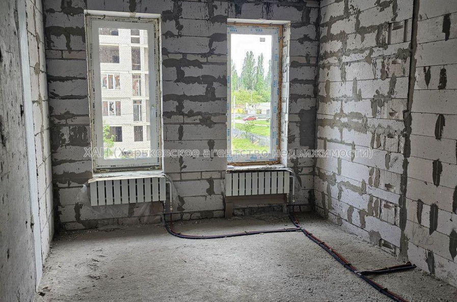 Продам квартиру, Гвардейцев Широнинцев ул. , 1 кім., 43.40 м², без внутренних работ 