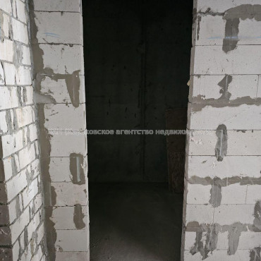 Продам квартиру, Гвардейцев Широнинцев ул. , 1 кім., 43.40 м², без внутренних работ 