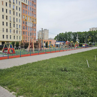 Продам квартиру, Гвардейцев Широнинцев ул. , 1  ком., 43.40 м², без внутренних работ 