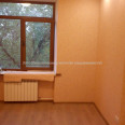 Продам квартиру, Чичибабина Бориса ул. , 1  ком., 64 м², капитальный ремонт 
