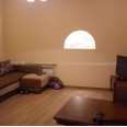 Продам квартиру, Чичибабина Бориса ул. , 1  ком., 64 м², капитальный ремонт 
