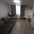 Продам квартиру, 23 Августа ул. , 2 кім., 45.30 м², частичный ремонт 
