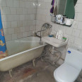 Продам квартиру, 23 Августа ул. , 2 кім., 45.30 м², частичный ремонт 