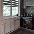 Продам квартиру, 23 Августа ул. , 2 кім., 45.30 м², частичный ремонт 