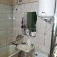 Продам квартиру, 23 Августа ул. , 2 кім., 45.30 м², частичный ремонт 