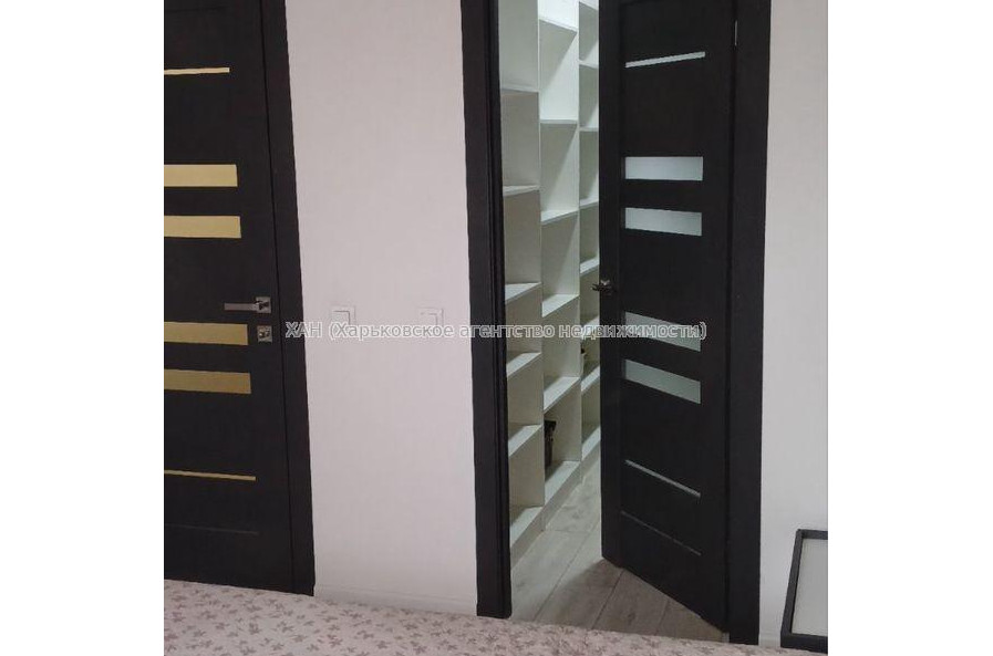 Здам квартиру, Ньютона ул. , 1 кім., 48.60 м², евроремонт 
