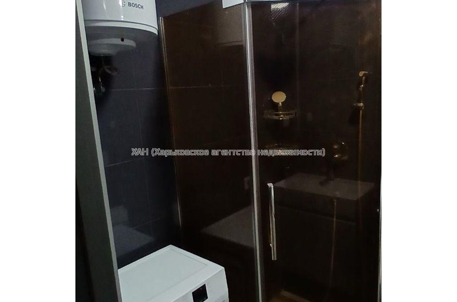 Здам квартиру, Ньютона ул. , 1 кім., 48.60 м², евроремонт 