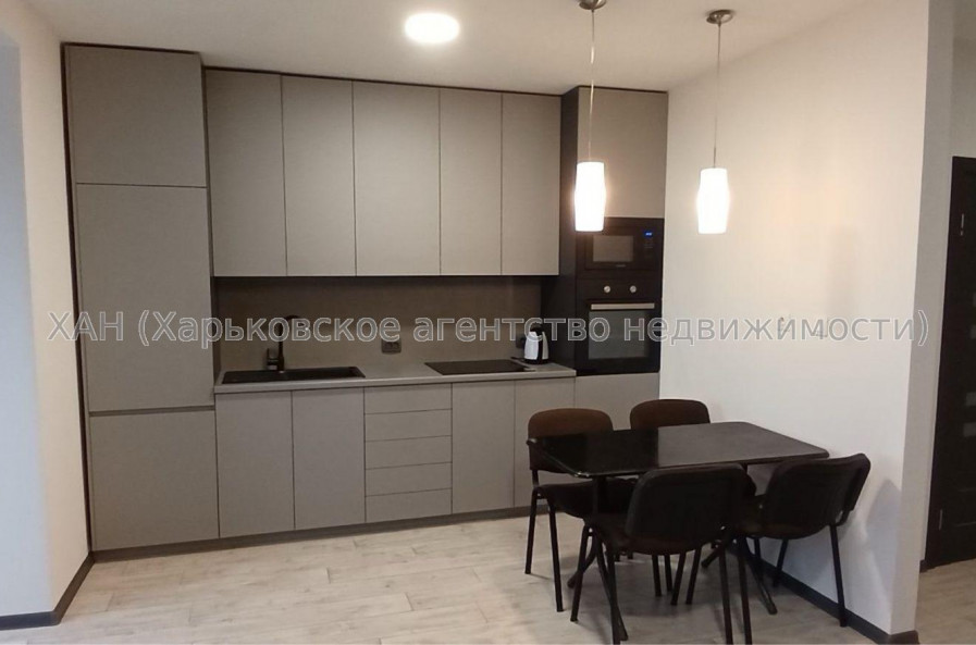Здам квартиру, Ньютона ул. , 1 кім., 48.60 м², евроремонт 