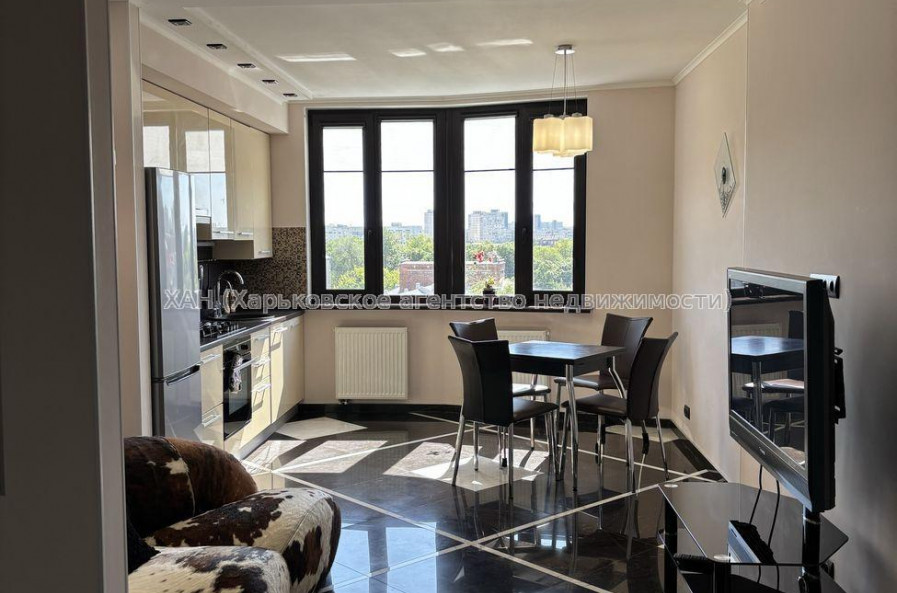 Сдам квартиру, Героев Небесной сотни площ. , 2  ком., 54 м², евроремонт 