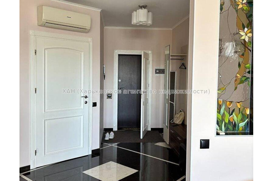 Сдам квартиру, Героев Небесной сотни площ. , 2  ком., 54 м², евроремонт 