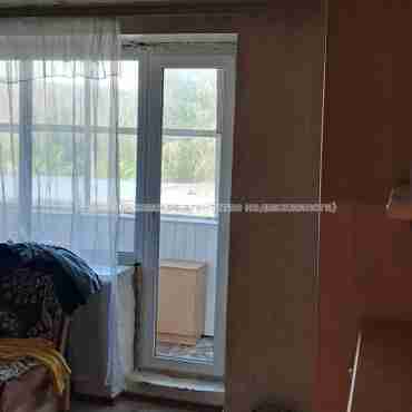 Продам квартиру, Цветочная ул. , 1  ком., 43.90 м², без ремонта 