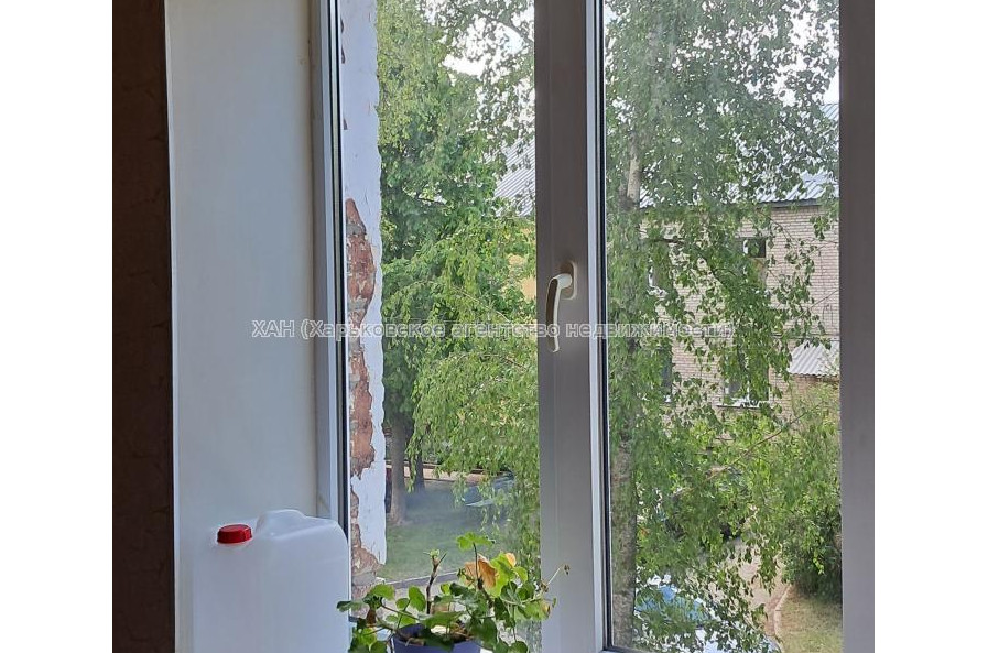 Продам квартиру, Цветочная ул. , 1  ком., 43.90 м², без ремонта 