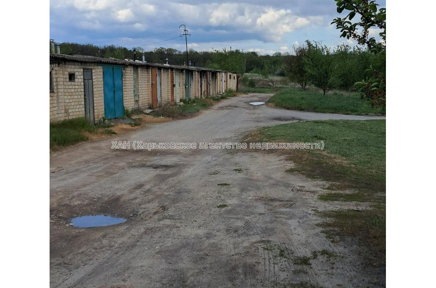 Продам квартиру, Цветочная ул. , 1  ком., 43.90 м², без ремонта 