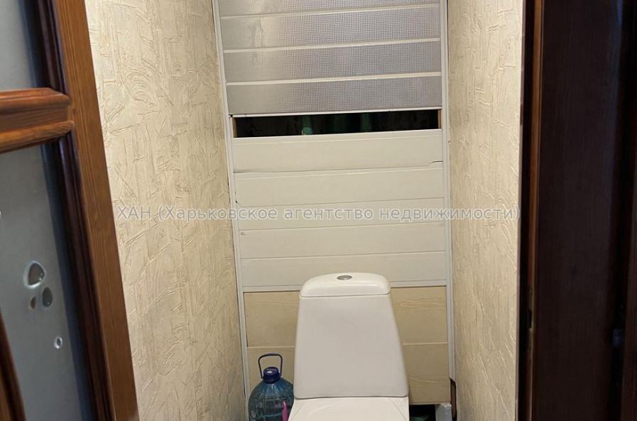 Продам квартиру, Соборности Украины ул. , 2  ком., 46 м², косметический ремонт 