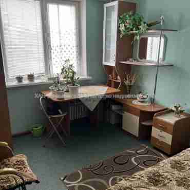 Продам квартиру, Соборности Украины ул. , 2 кім., 46 м², косметический ремонт 