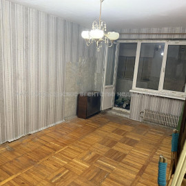 Продам квартиру, Мира ул. , 1  ком., 39.95 м², без ремонта