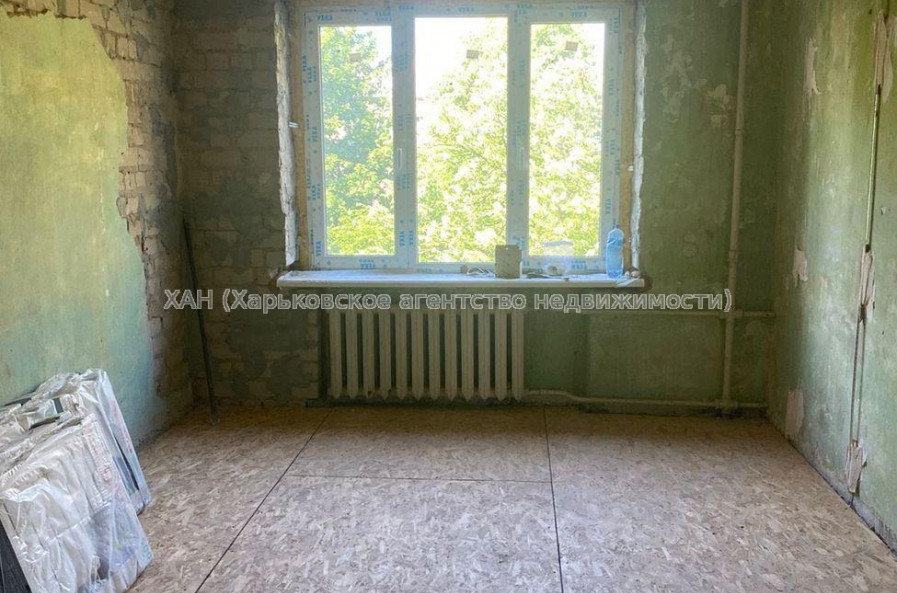 Продам квартиру, Науки просп. , 3 кім., 78 м², без ремонта 