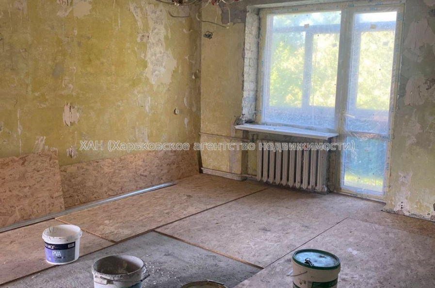 Продам квартиру, Науки просп. , 3 кім., 78 м², без ремонта 