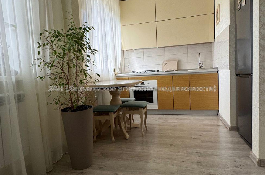 Продам квартиру, Петра Григоренко пр-т , 2 кім., 42 м², капитальный ремонт 