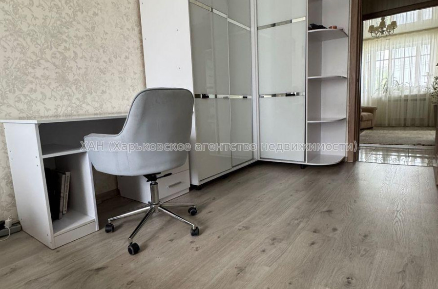 Продам квартиру, Петра Григоренко пр-т , 2 кім., 42 м², капитальный ремонт 