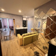 Продам квартиру, Победы просп. , 3 кім., 86 м², евроремонт 