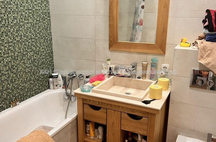 Продам квартиру, Победы просп. , 3 кім., 86 м², евроремонт 