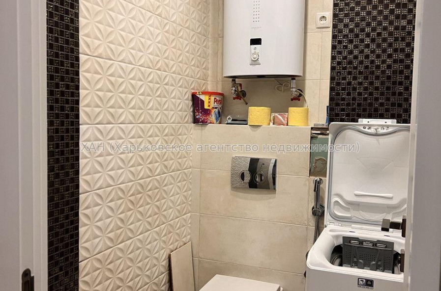 Продам квартиру, Победы просп. , 3 кім., 86 м², евроремонт 